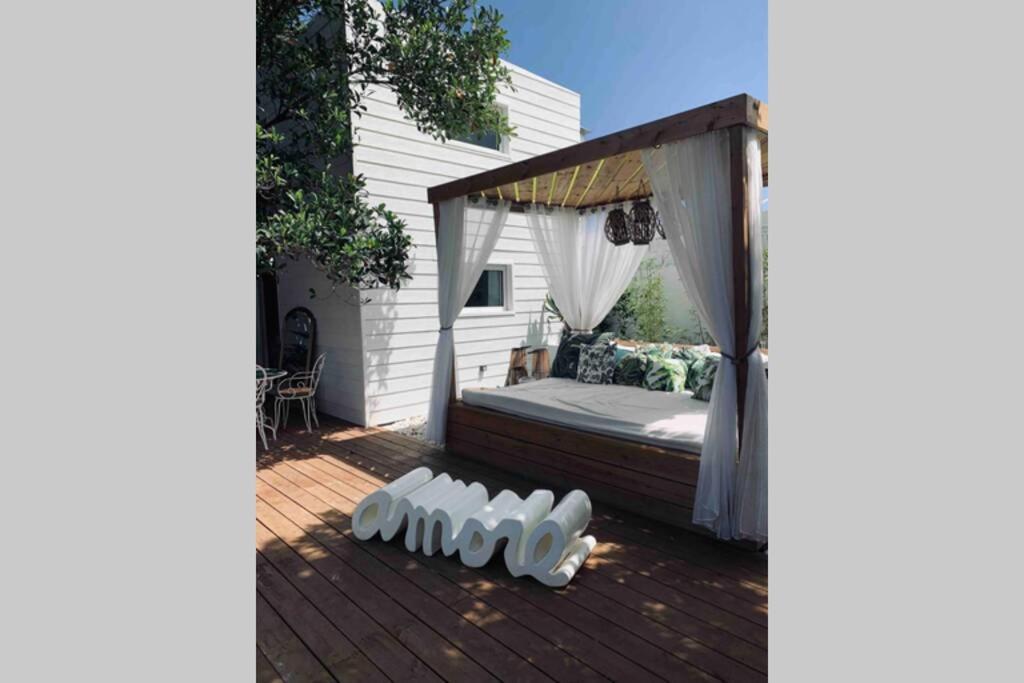 La Caze Amoremieve Pour Un Sejour Cozy A St Pierre سانت بيير المظهر الخارجي الصورة
